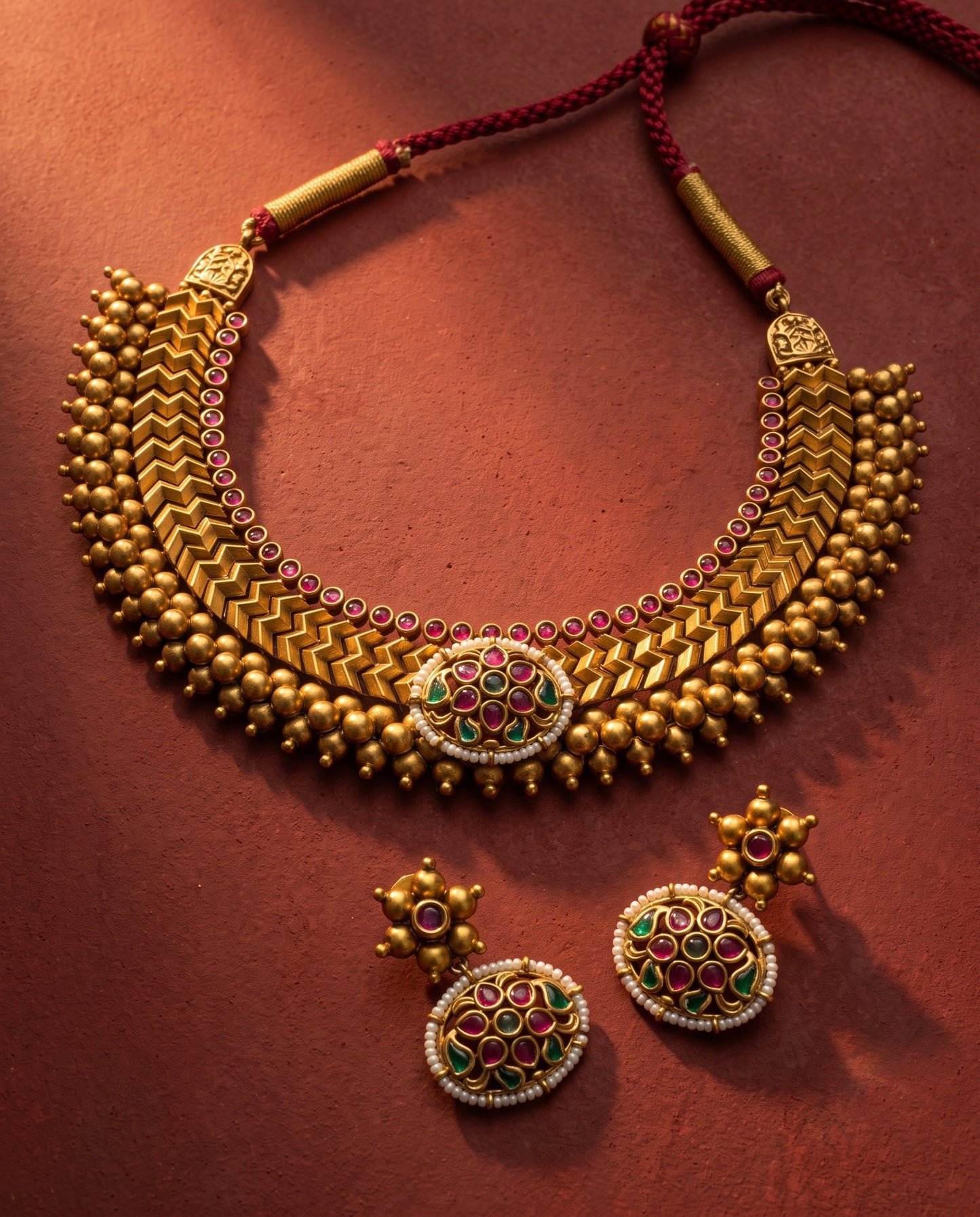 Antique Golden Necklace Set