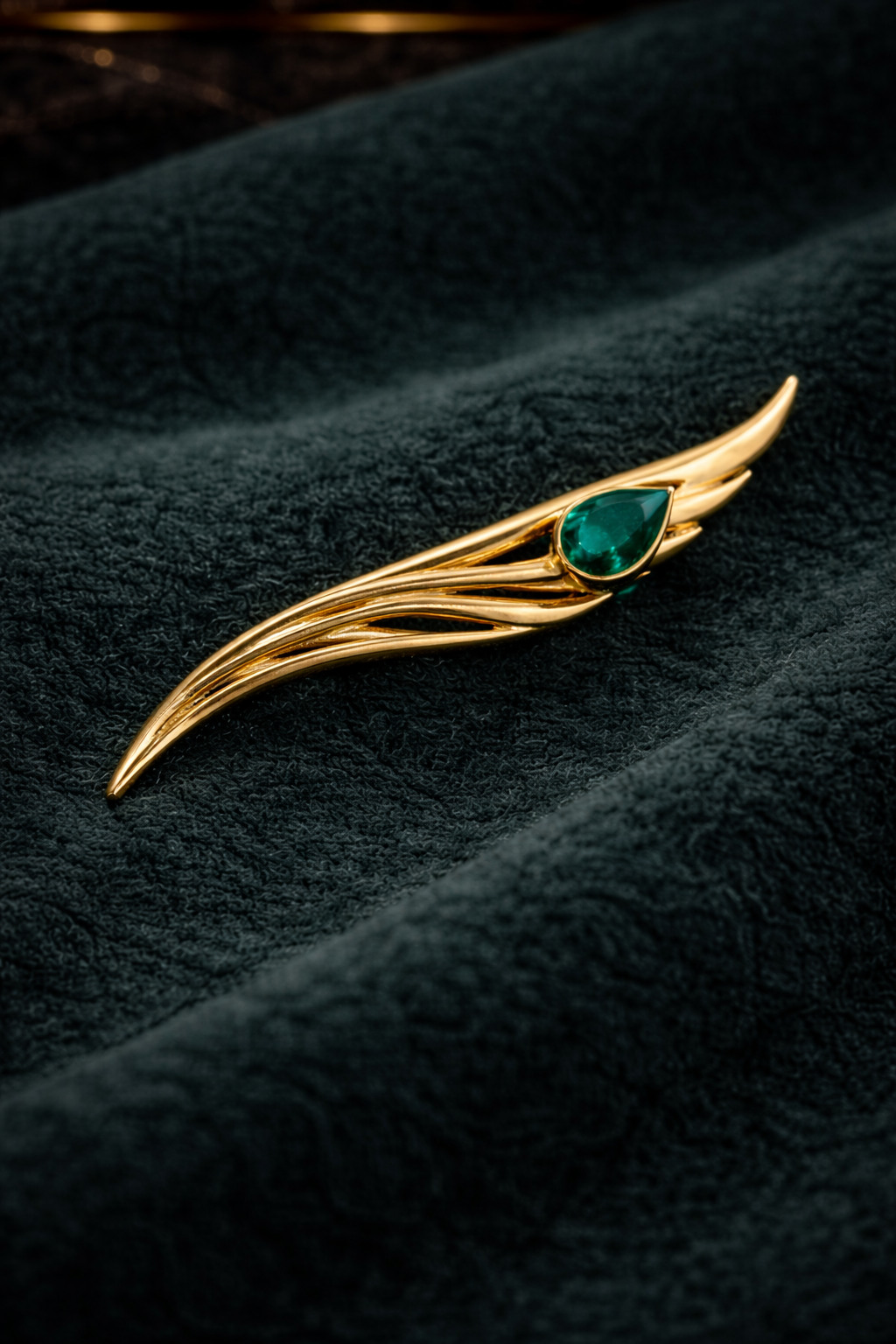 Luxe Leaf Brooch
