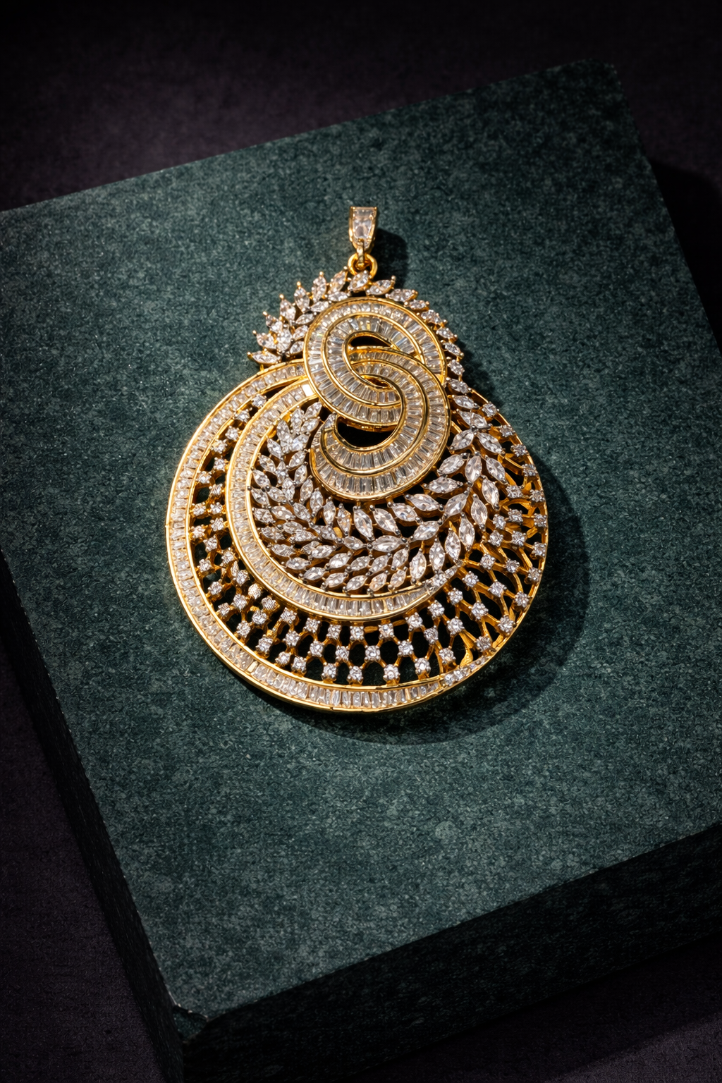 Infinity Crest Pendant