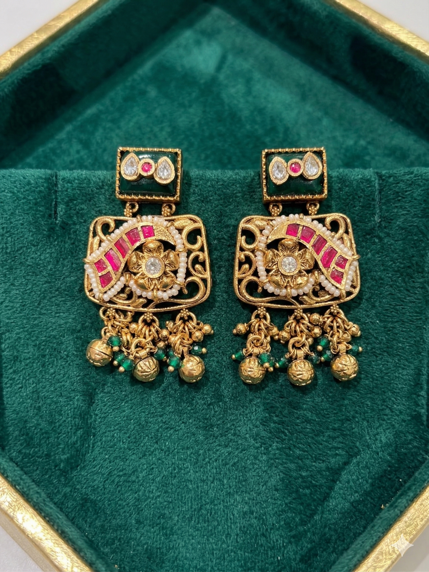 Golden Mayur Necklace Set