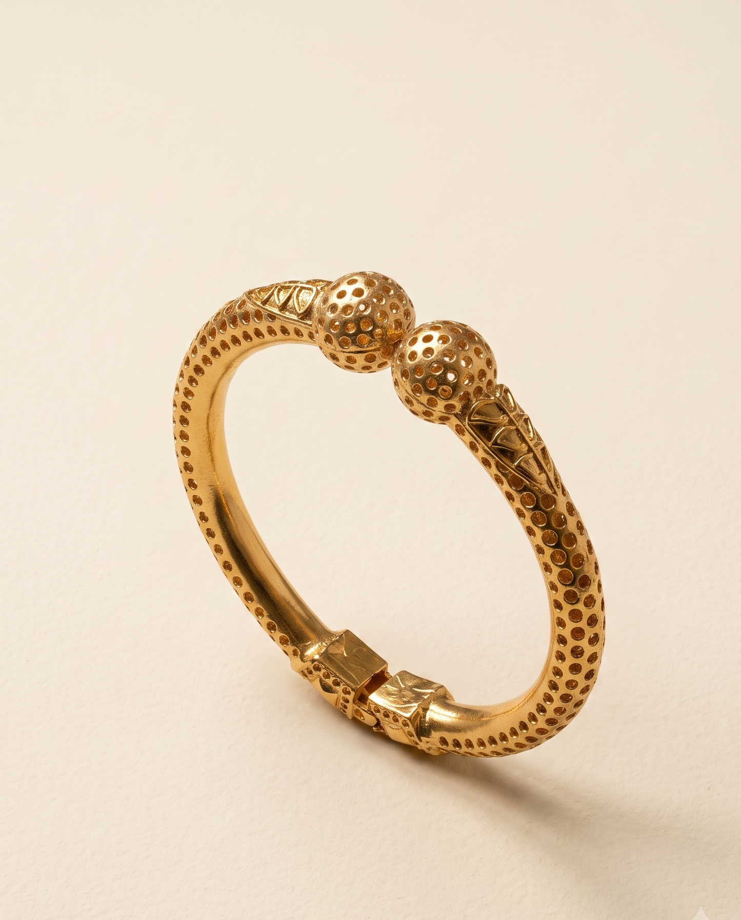 Classic Golden Bracelet