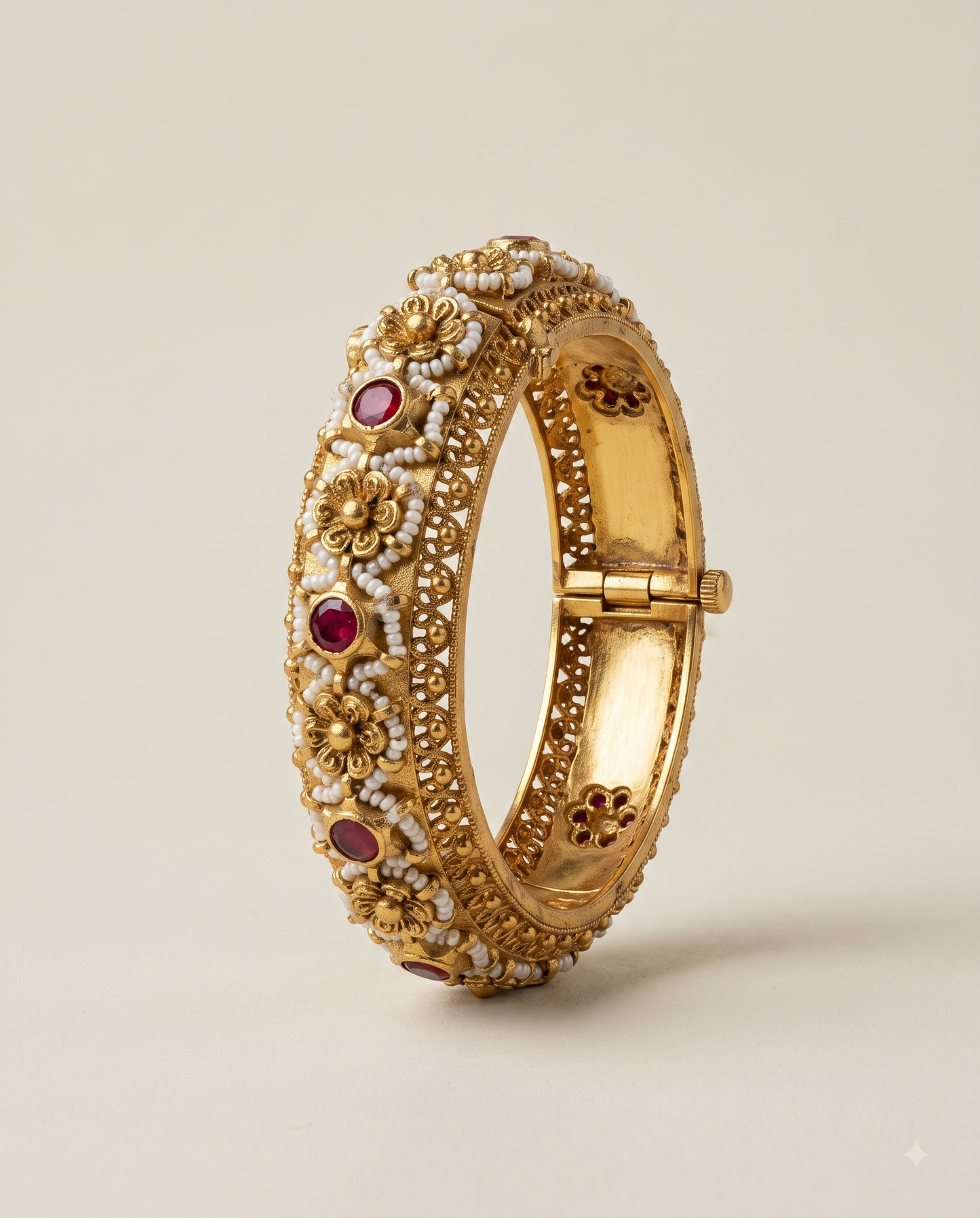 Moti Kundan Bracelet
