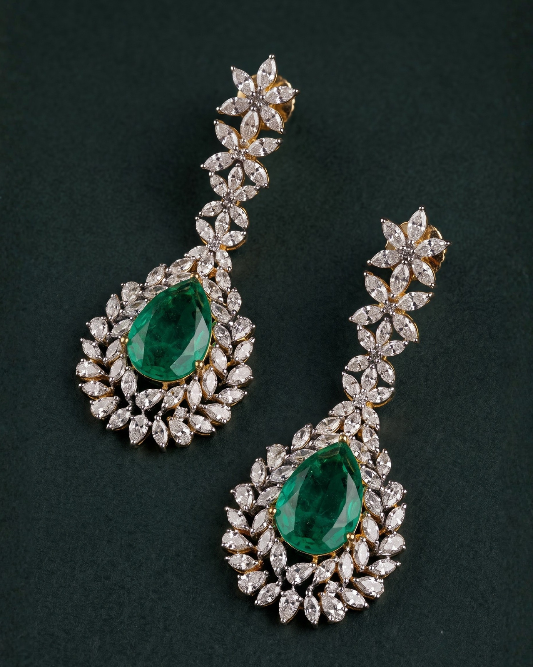 Pure Silver Emerald Elegance Necklace Set