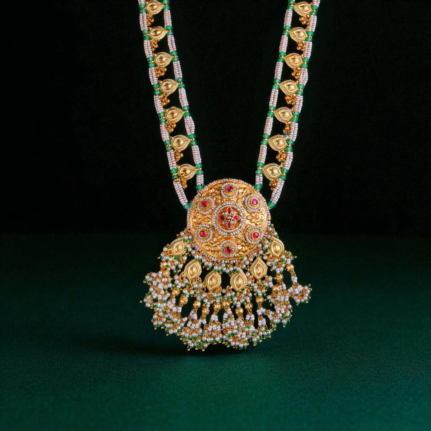 Silver Regal Necklace