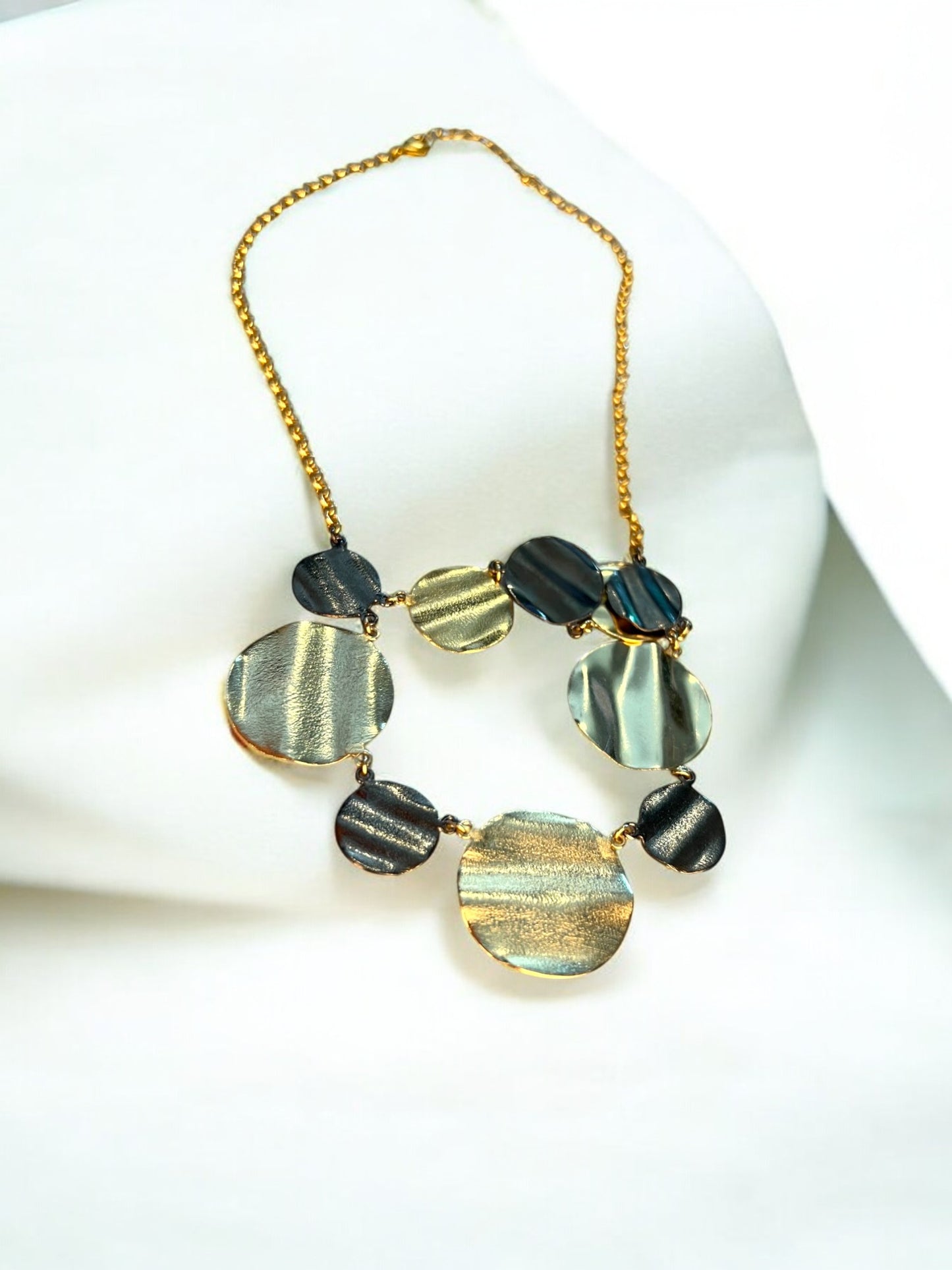 Sculpted Elegance Necklace