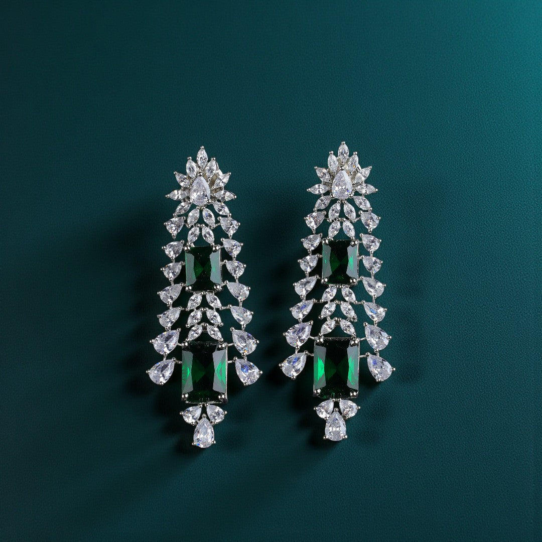 Verdant Glow Necklace Set