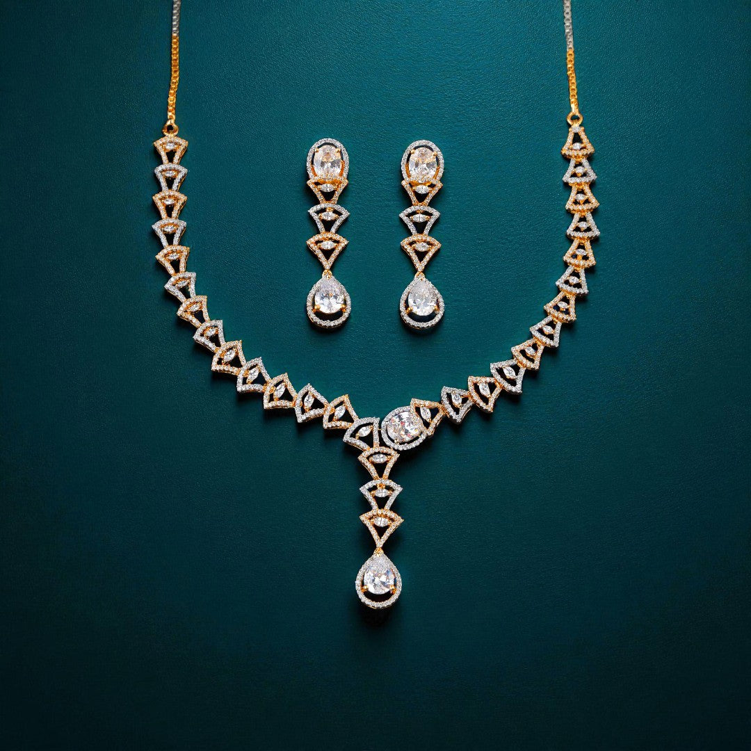 Majestic Teardrop Necklace Set