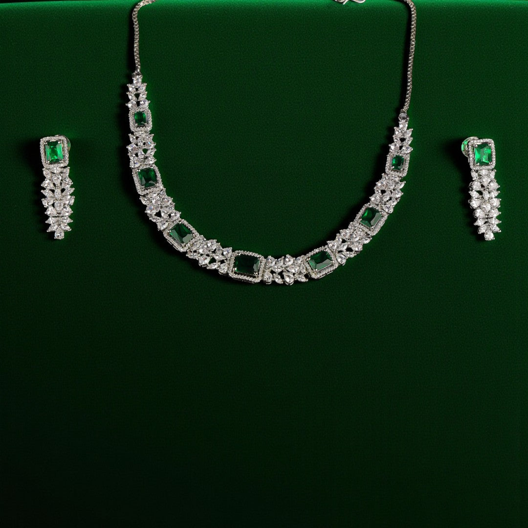 Emerald Elegance Necklace Set
