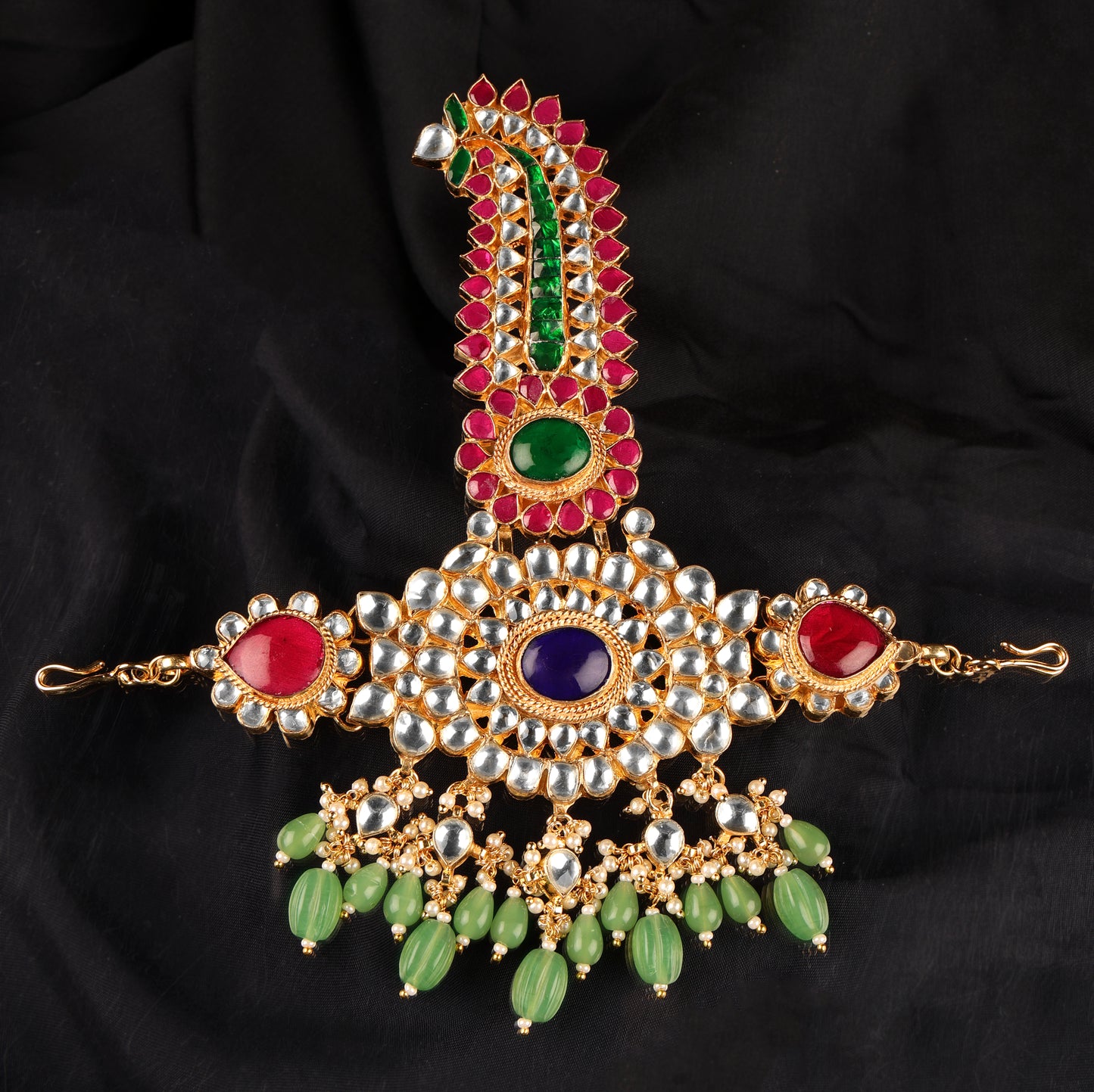 Vibrant Kundan Kilangi