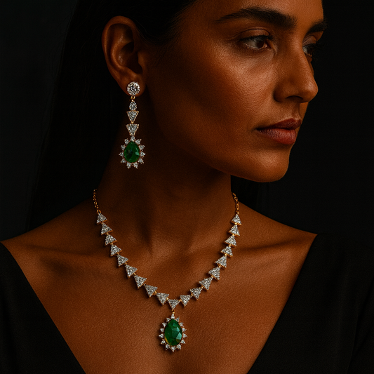 Chic Emerald Necklace Set