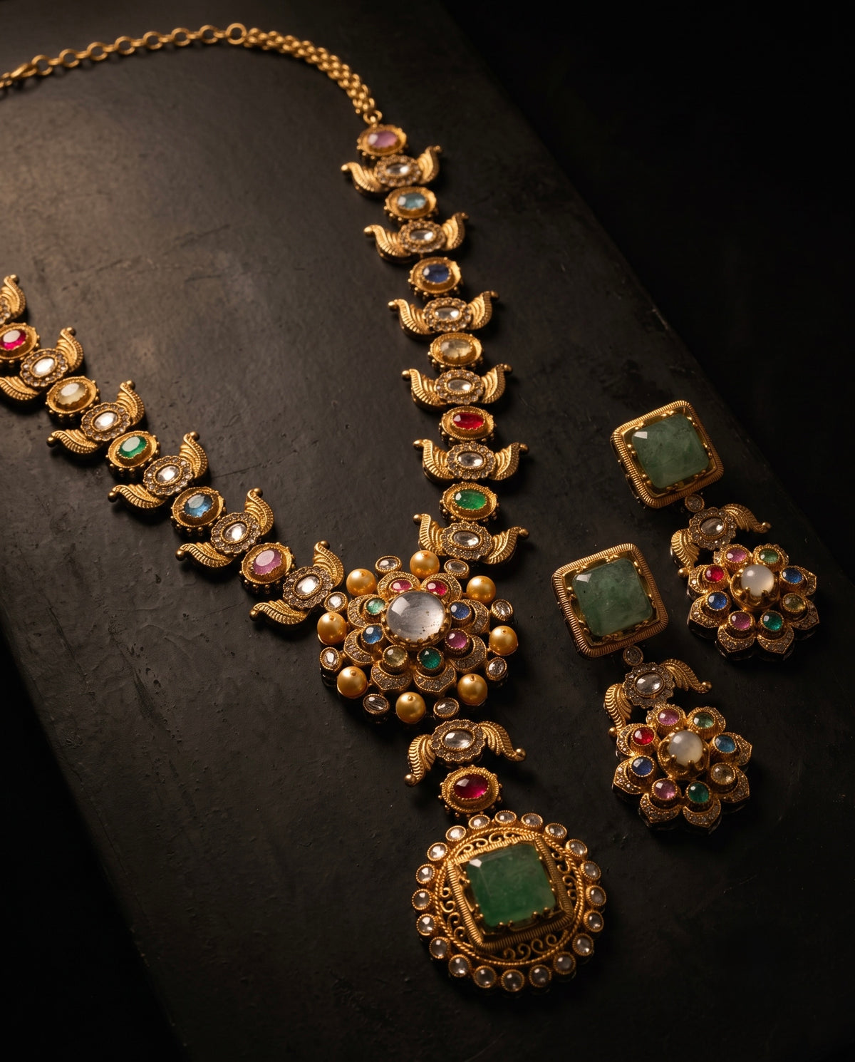 Gulbaag Navratna Necklace Set