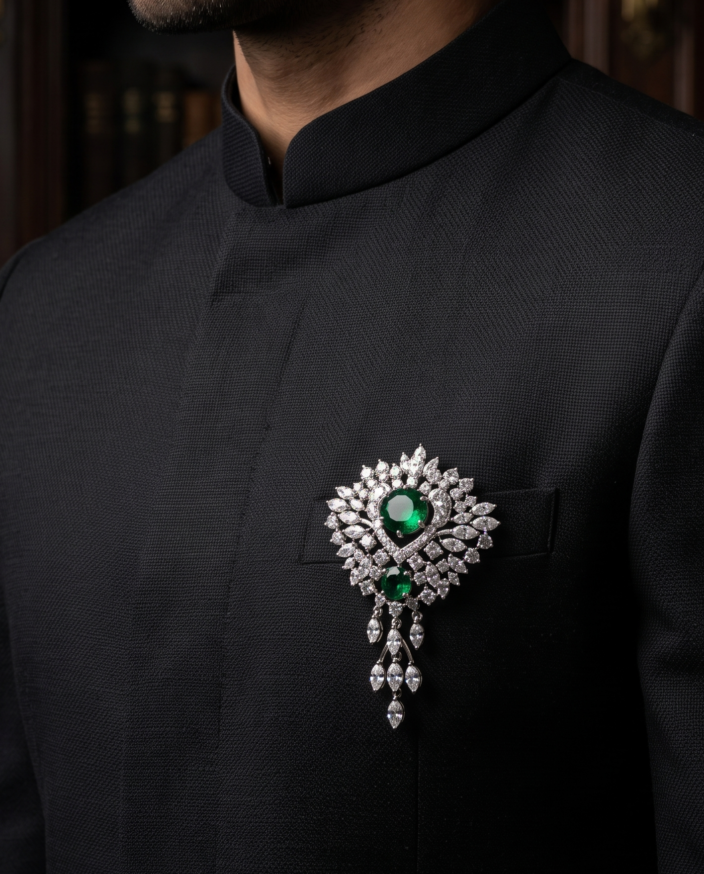 Pure Silver Vogue Sovereign Brooch