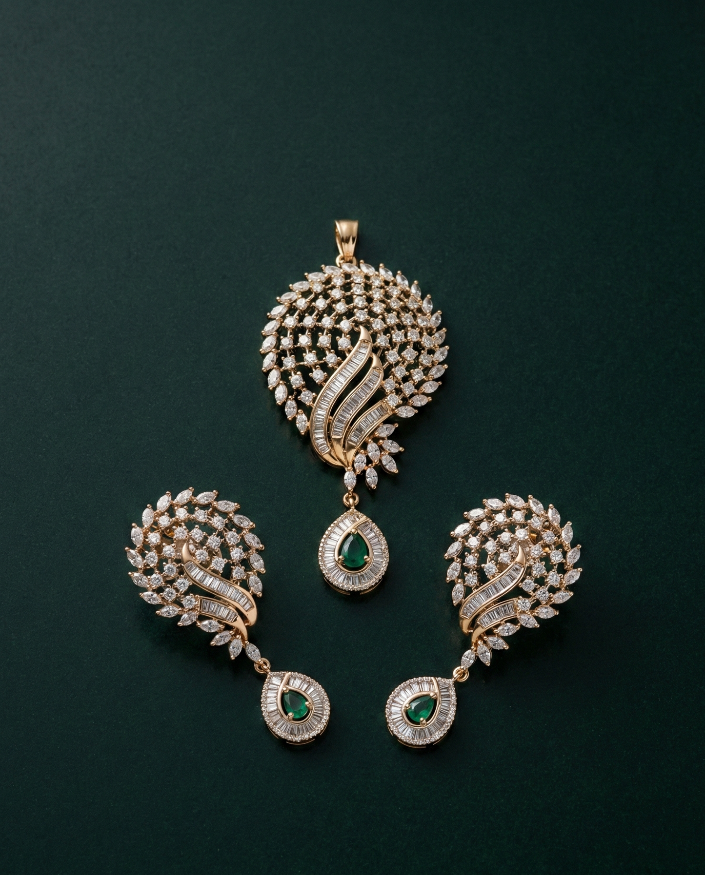 Radiant Mayur Pendant set