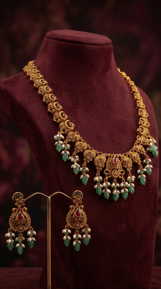 Golden Regal Necklace Set