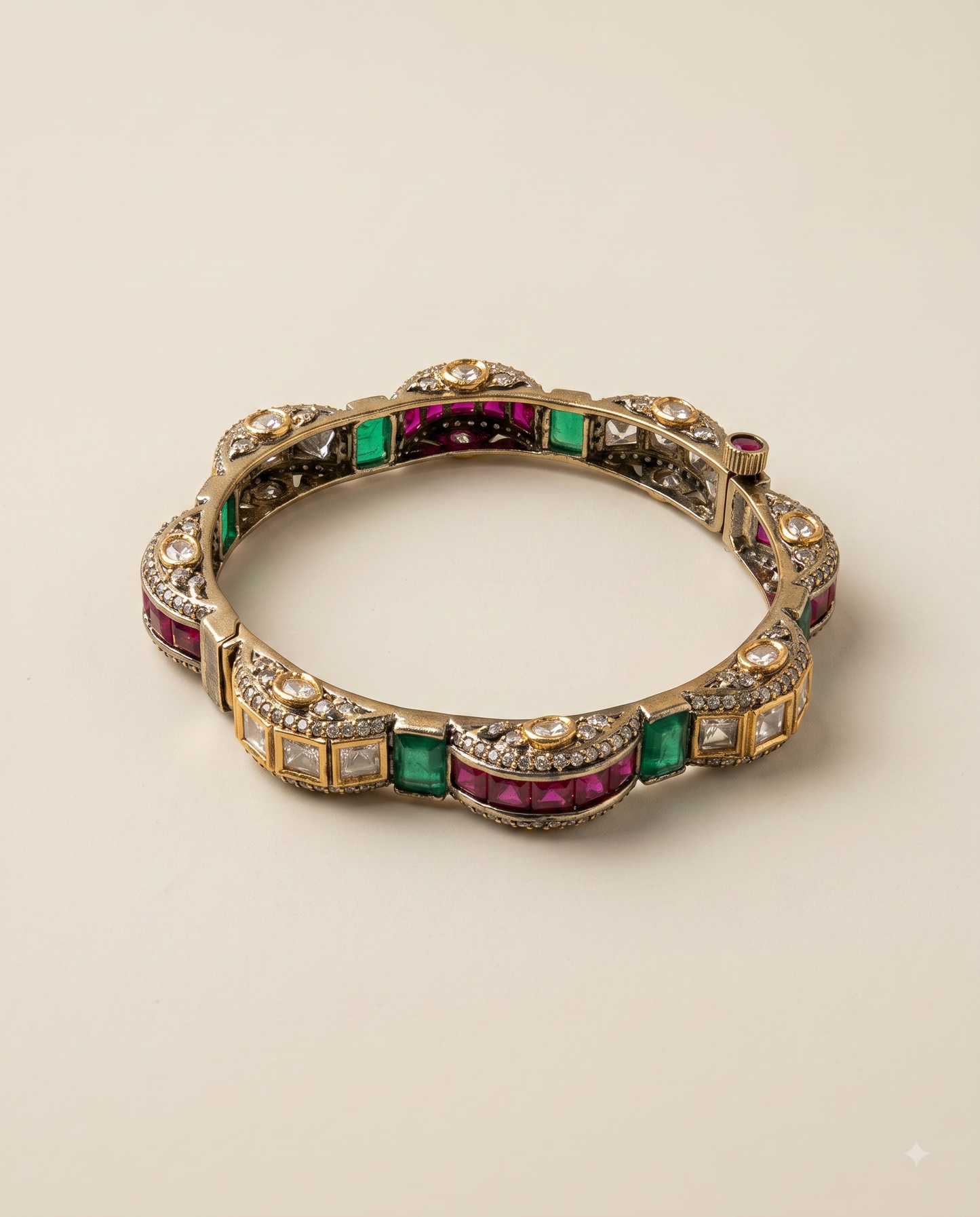 Emerald Polki Virasat Kada