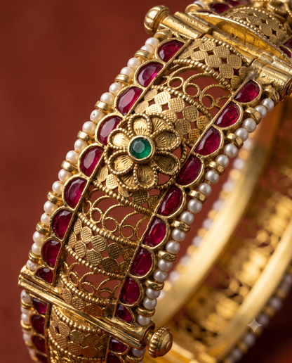 Golden Kundan Bracelet