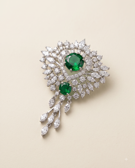 Pure Silver Vogue Sovereign Brooch