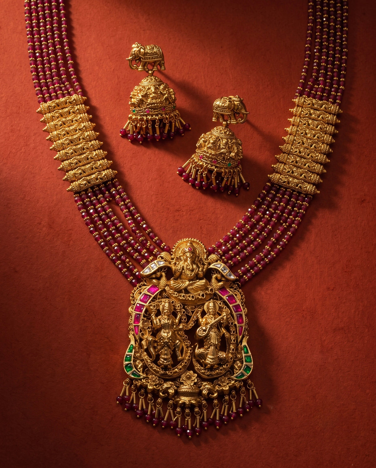 Divine Trinty Necklace Set