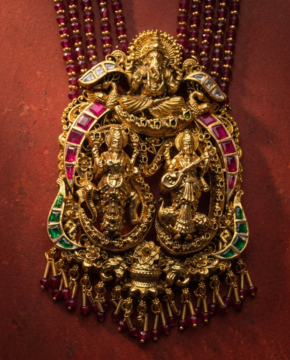Divine Trinty Necklace Set