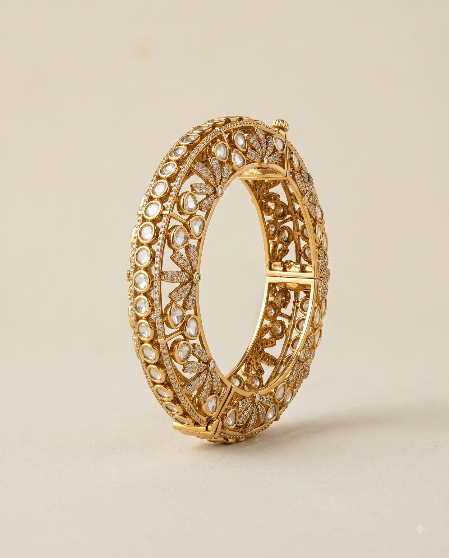 Polki Noir Golden Bracelet