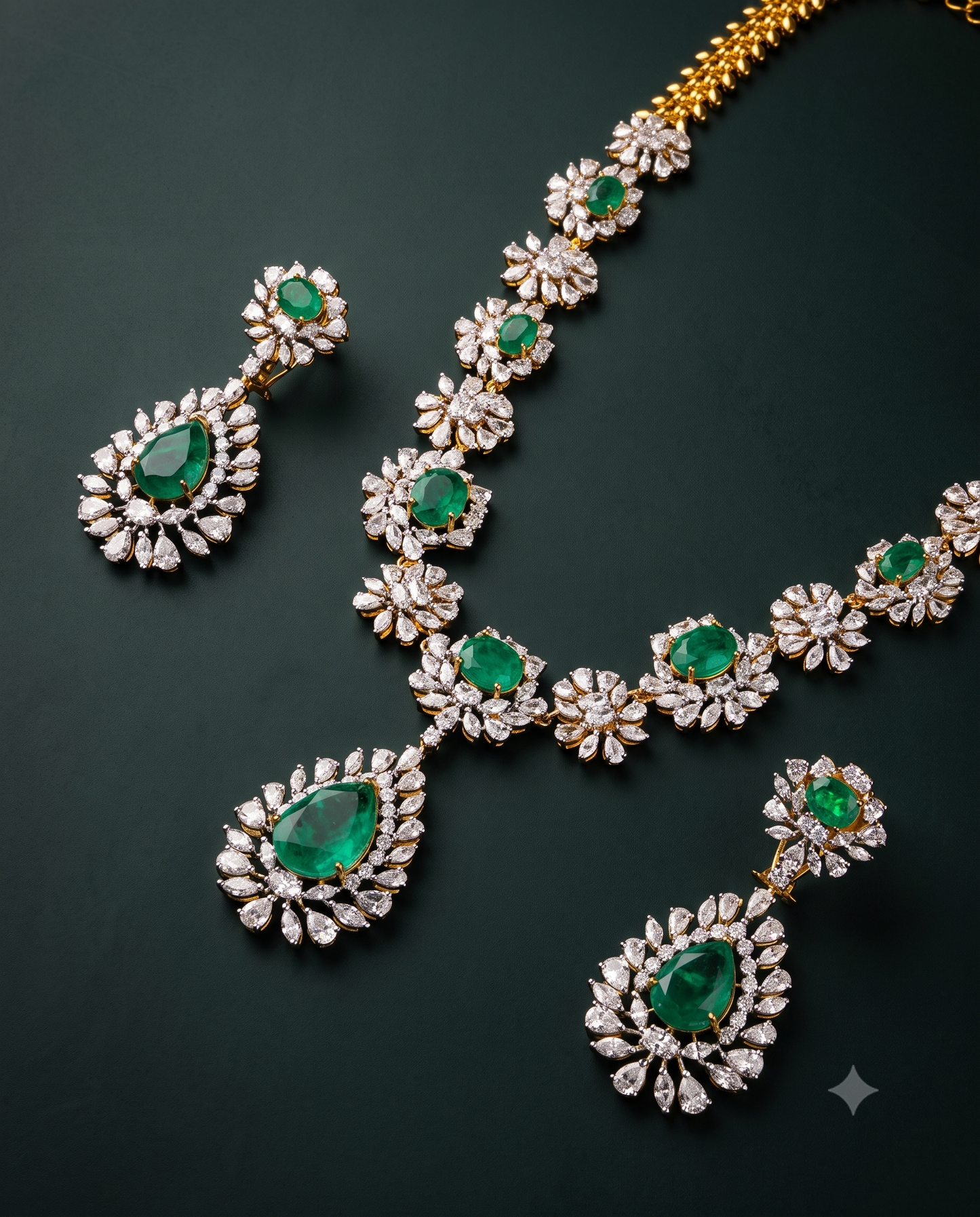 Pure Silver Emerald Regalia Necklace Set
