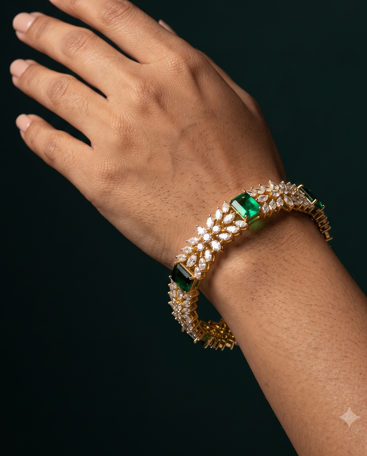 Pure Silver Emerald Verdant Bangle