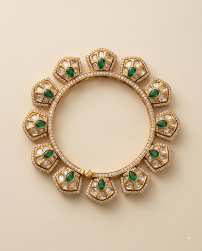 Royal Noori Pacheli Kada