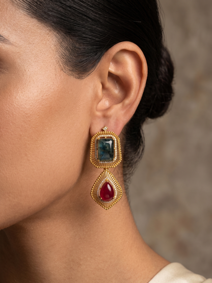 Golden Gulnaarr Earrings