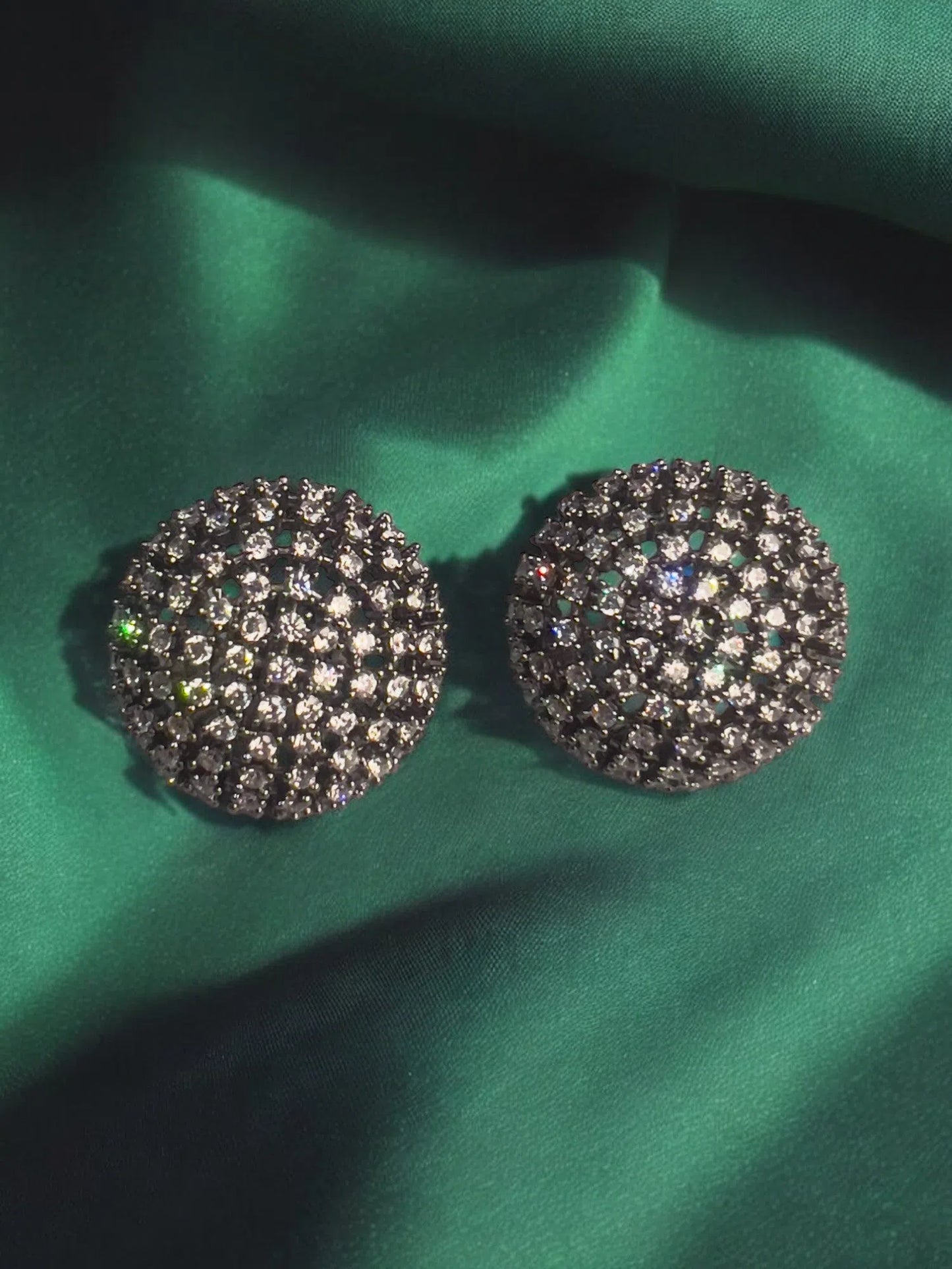 Oxidised Mesh Studs