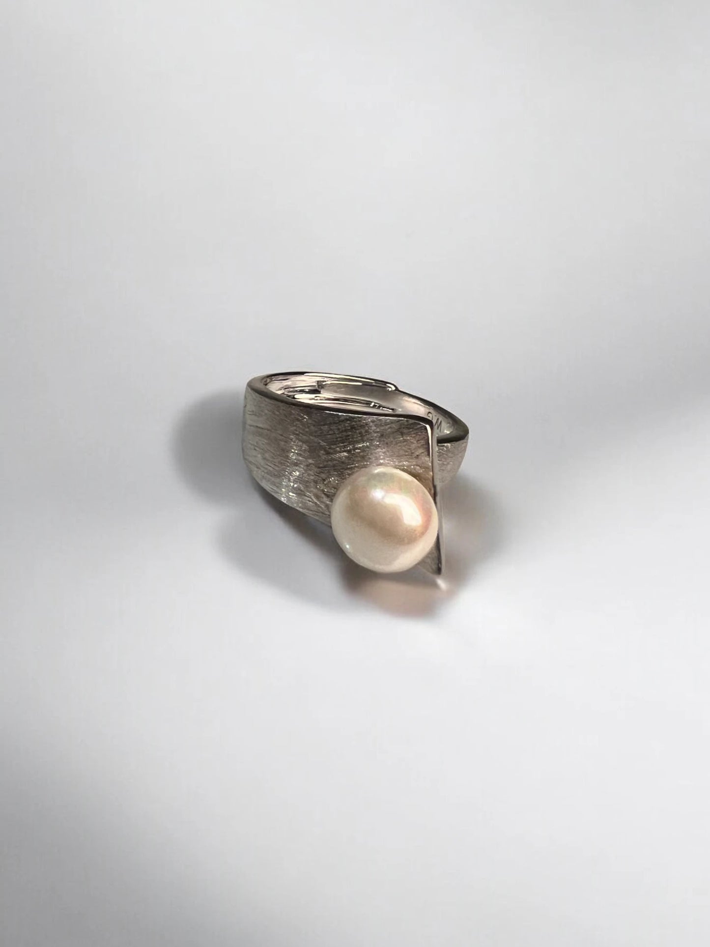 Pearl Splendour Ring