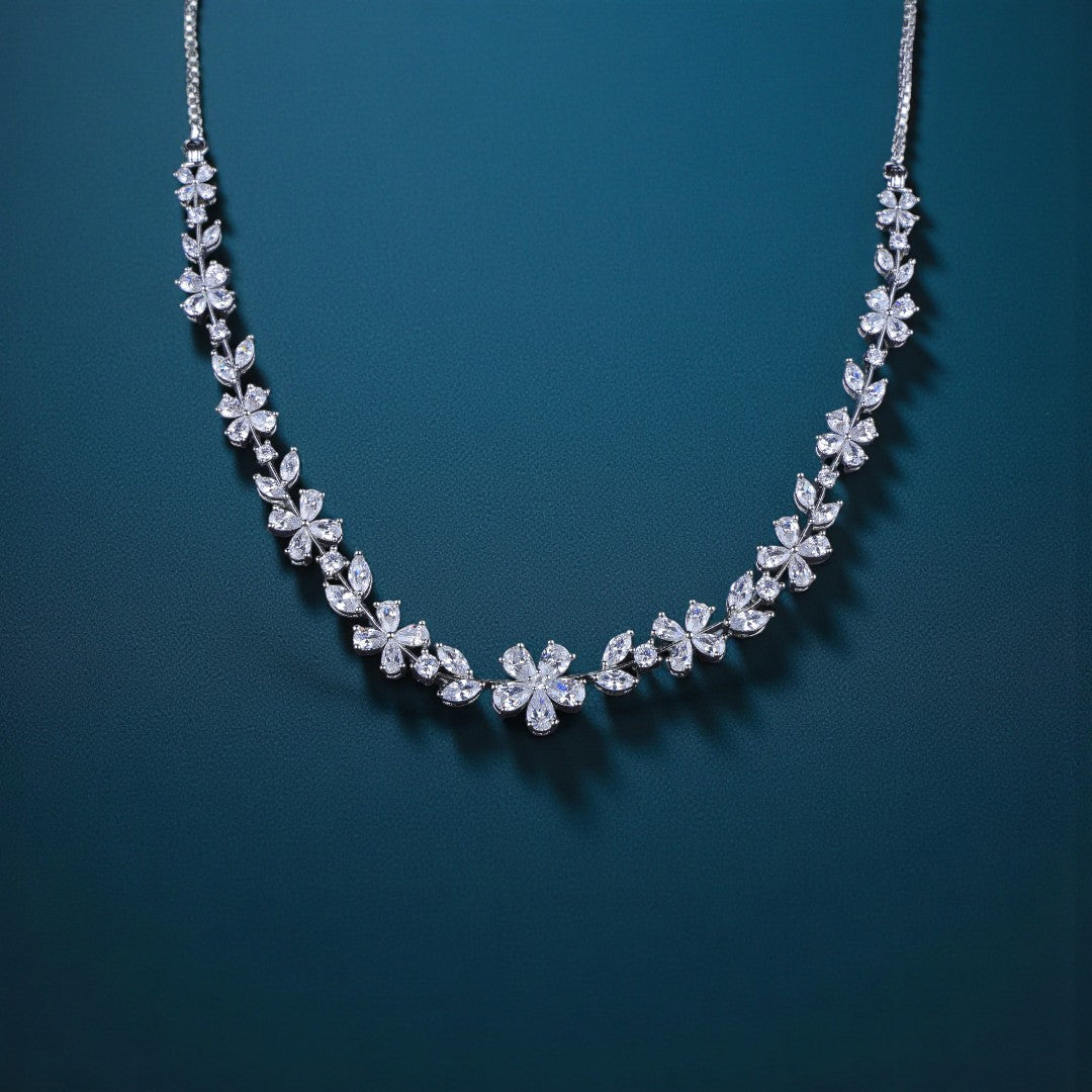 Classic Floral Necklace Set