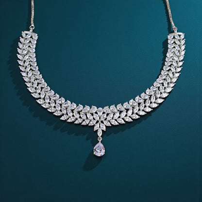 Verdant Sparkle Necklace Set