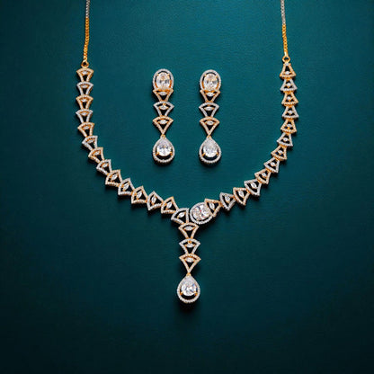 Majestic Teardrop Necklace Set