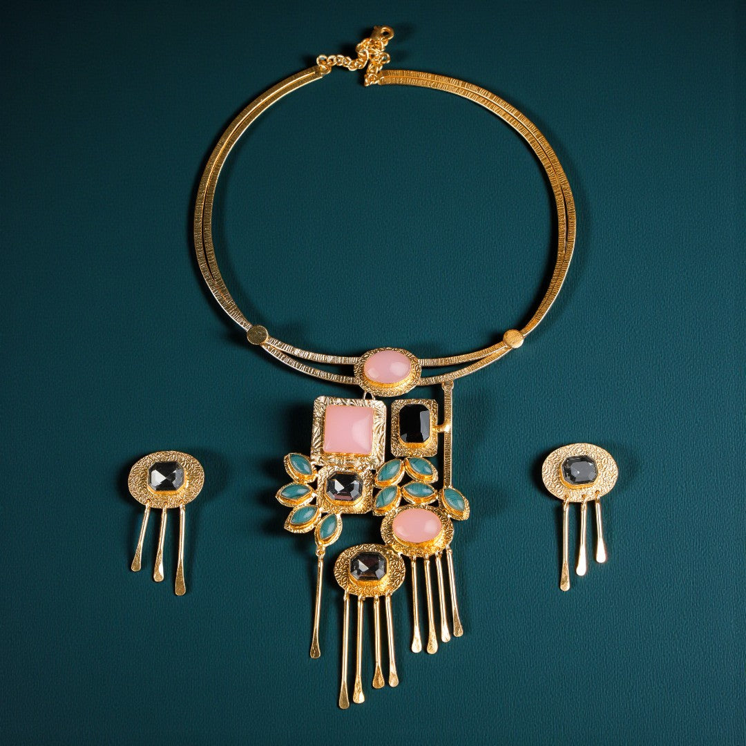 Rose Relic Necklace Set