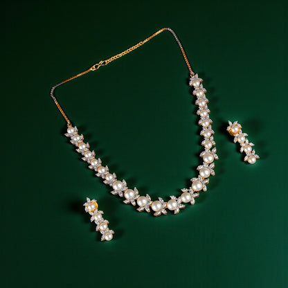 Pearl Radiance Necklace Set