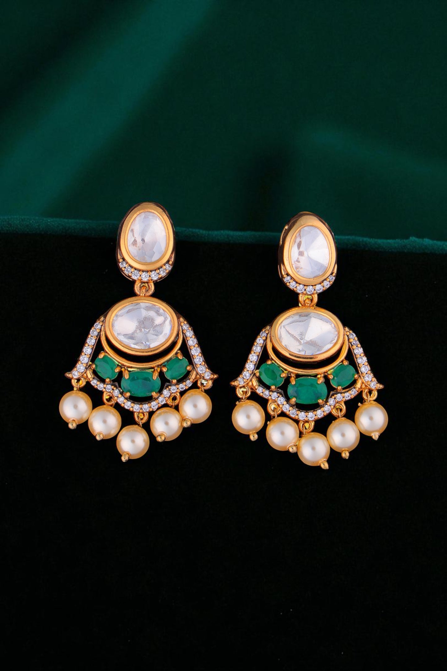 Elegant Kundan Necklace Set